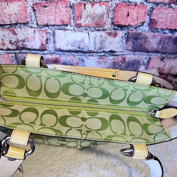 Coach Handbag Vintage Apple Green - Picture 6 of 12